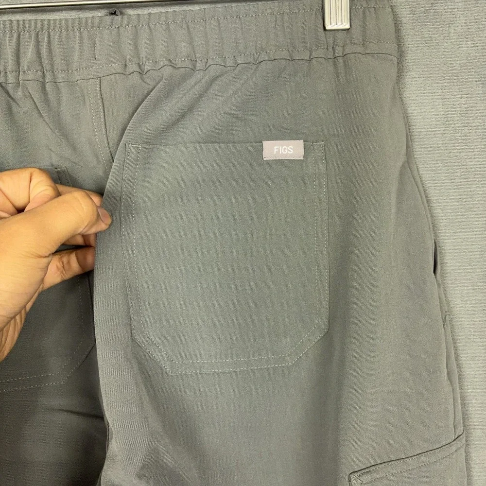 Figs Tansen Classic Cargo Jogger Scrub Pants Mens Size XS Grey NWT